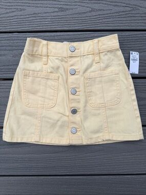 Old Navy Light Yellow Button-Front A-Line Skirt